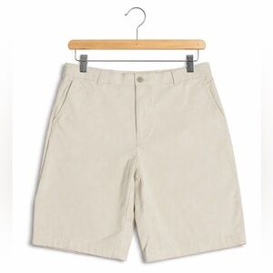 Izod Golf Men's Size 36 Khaki Flat-front Golf Shorts. 10" Inseam. Stretch Waist.
